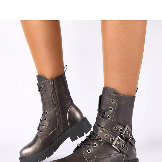 Boots model 222350 - Très Elite