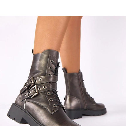 Boots model 222350 - Très Elite