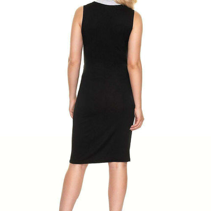 Breastfeeding-Friendly Sleeveless Daydress with Peekaboo Design - Très Elite