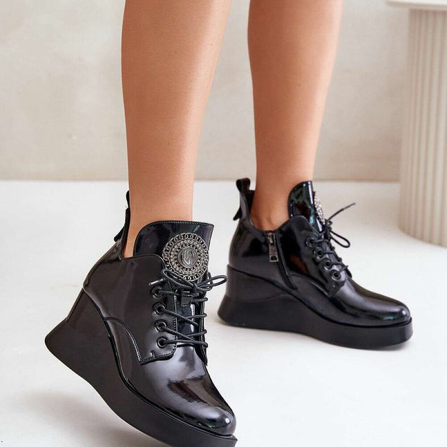 Buskin boots model 201010