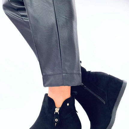 Buskin boots model 201402 - Très Elite