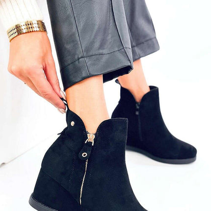 Buskin boots model 201402 - Très Elite