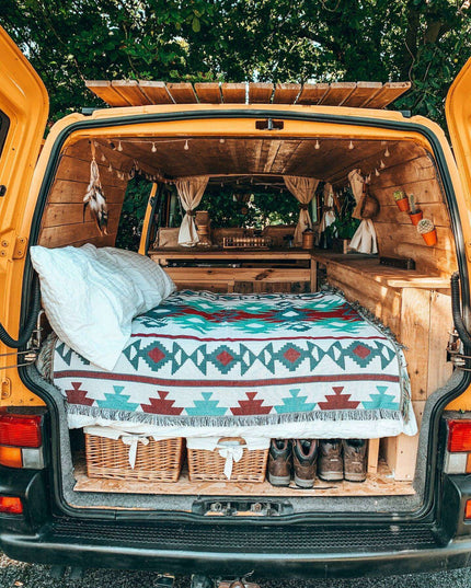 Chic American Geometric Cotton Throw for Elegant Home Decor