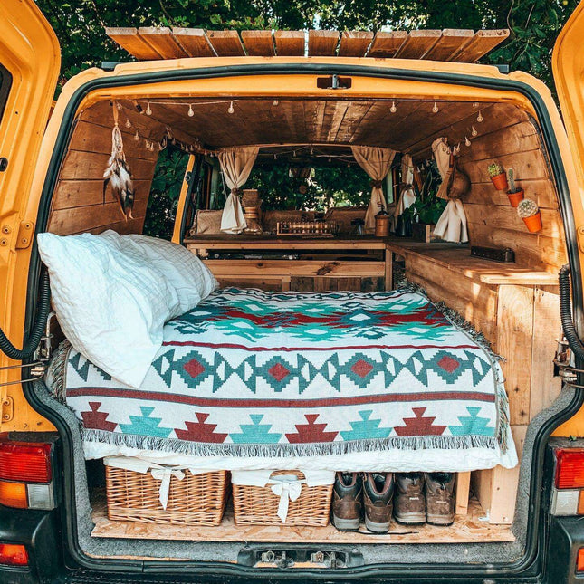 Chic American Geometric Cotton Throw for Elegant Home Decor