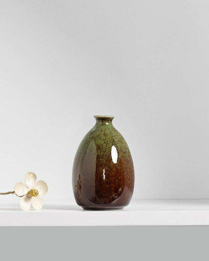 Sophisticated Handcrafted Black-and-White Porcelain Vase - Elevate Your Home Aesthetics