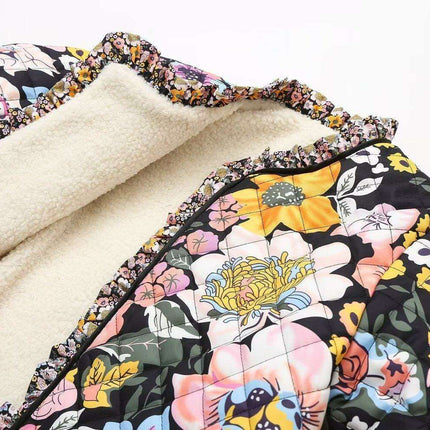 Chic Spliced Printed Coat: A Fashion-Forward Statement for Women's Winter Wardrobe