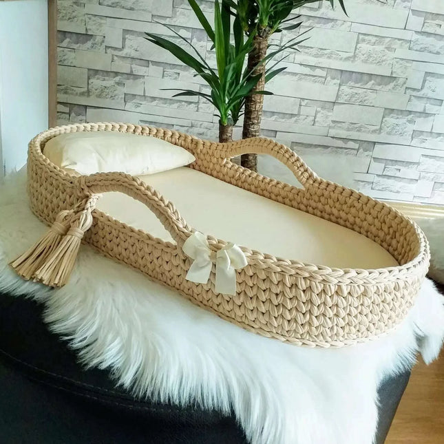 Cappuccino Knitted Moses Basket for Newborns - Handmade Baby Stroller with Pillow and Cushion