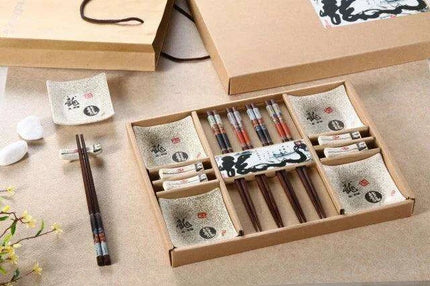 Celestial Harmony: Exquisite Handcrafted Chinese Dining Set with Elegant Chopsticks and Porcelain Plates - Très Elite