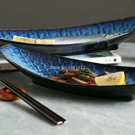 Ceramic Blue Fish Platter - A Stylish Centerpiece for Culinary Delights - Très Elite