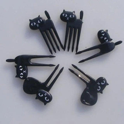 Charming Animal-Themed Mini Fork Set for Serving Fruits and Appetizers - Très Elite