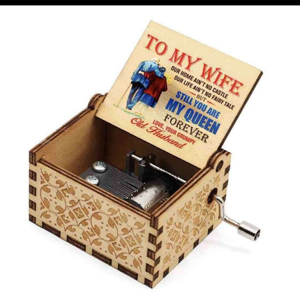 Charming Antique-Inspired Wooden Music Box - A Melody of Timeless Beauty - Très Elite