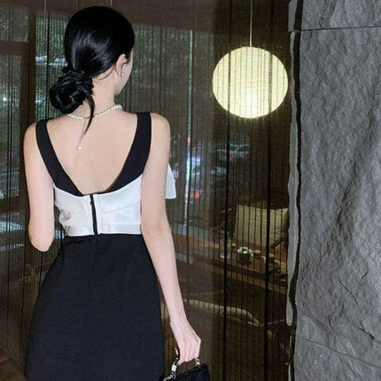 Charming Backless Vintage Bow Mini Dress with Glittering Accents for Women - Très Elite