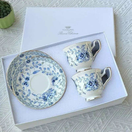 Charming Blue and White Japanese Porcelain Tea and Coffee Set - Très Elite