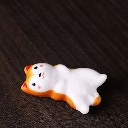 Charming Cat-Inspired Ceramic Chopstick Holder for Elegant Dining - Très Elite