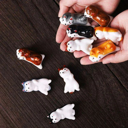 Charming Cat-Inspired Ceramic Chopstick Holder for Elegant Dining - Très Elite
