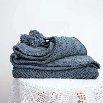Charming Chenille Knit Throw Blanket with Delightful Pompoms - Cozy Elegance for Your Living Space. Uncategorized charming-chenille-knit-throw-blanket-with-delightful-pompoms-cozy-elegance-for-your-living Home Textiles›Bedding & Linen›Blankets, Quilts & Throws