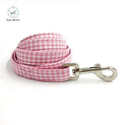Charming Custom Pink & White Dog Collar and Leash Ensemble with Bow Tie - Très Elite