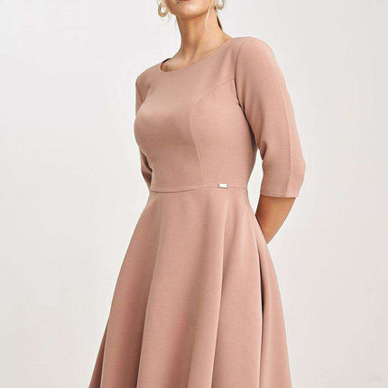 Charming Floral Daydress with Elegant Flared Sleeves - Très Elite