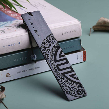 Charming Handcrafted Chinese Redwood Bookmark - Perfect Gift for Book Enthusiasts - Essential Office Accessory..