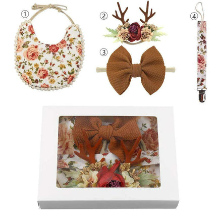 Charming Holiday Floral Baby Bib Set with Pacifier Clip - Perfect Christmas Gift - Très Elite