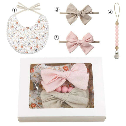 Charming Holiday Floral Baby Bib Set with Pacifier Clip - Perfect Christmas Gift - Très Elite