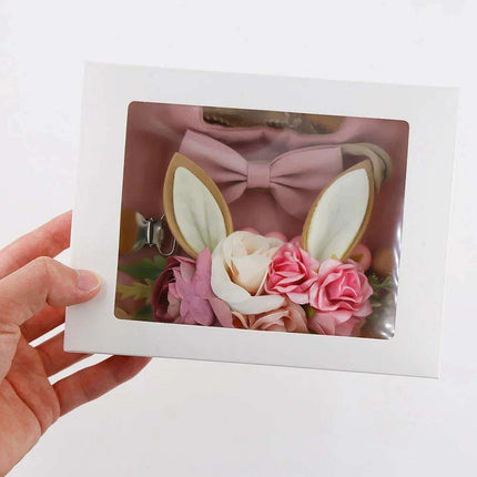 Charming Holiday Floral Baby Bib Set with Pacifier Clip - Perfect Christmas Gift - Très Elite