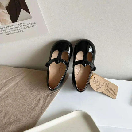 Charming Patent Leather Platform Shoes for Little Girls - Très Elite