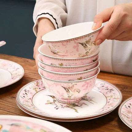 Charming Pink Bone Porcelain Dining Set: 30-Piece Complete Tableware Collection with Bowls, Plates, and Chopsticks - Très Elite