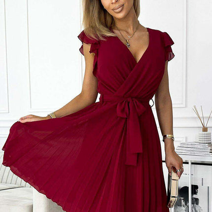 Charming Pink Flower-Embellished Ruffled Cocktail Dress - Très Elite