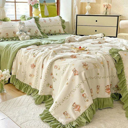 Charming Rabbit Pattern Seersucker Quilt..