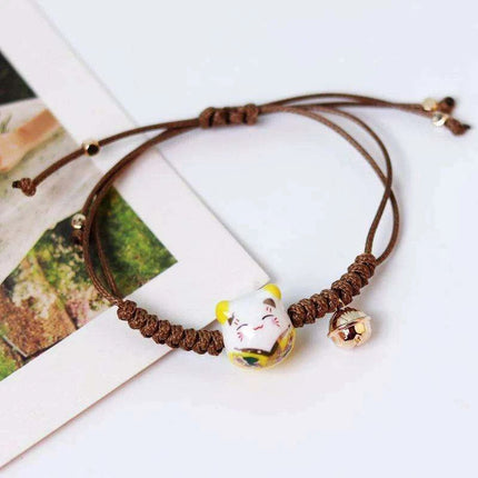 Charming Red Cord Lucky Cat Bracelet - A Thoughtful Gift for Women and Girls - Très Elite