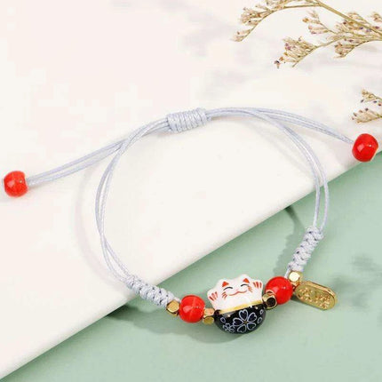 Charming Red Cord Lucky Cat Bracelet - A Thoughtful Gift for Women and Girls - Très Elite