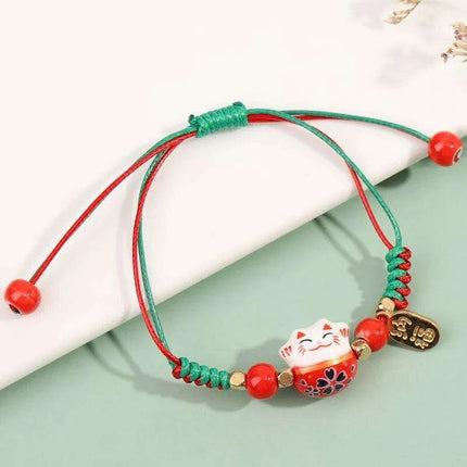 Charming Red Cord Lucky Cat Bracelet - A Thoughtful Gift for Women and Girls - Très Elite
