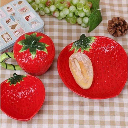 Charming Strawberry-Inspired Kids' Ceramic Dining Collection for Fun Mealtimes - Très Elite