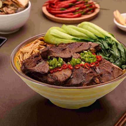 Chic 19cm Japanese Melamine Serving Bowl for Noodle Soups and Salads - A Must-Have Dining Accessory - Très Elite