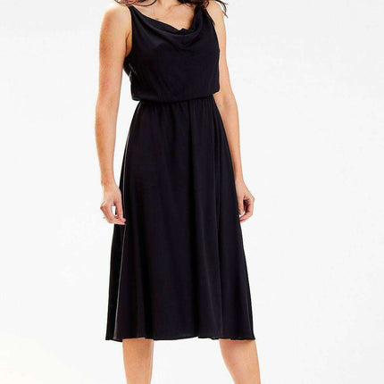 Chic Adjustable Strap Crinkled Midi Dress - Très Elite