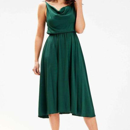 Chic Adjustable Strap Crinkled Midi Dress