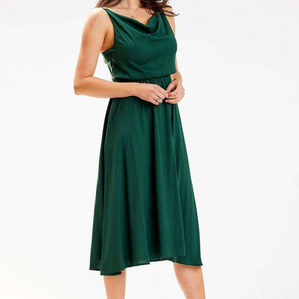 Chic Adjustable Strap Crinkled Midi Dress - Très Elite
