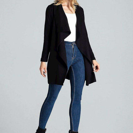 Chic Asymmetrical Black Cardigan with Practical Pockets - Très Elite