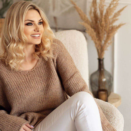 Chic Asymmetrical Hem Oversized Sweater with Heart Neckline - Très Elite