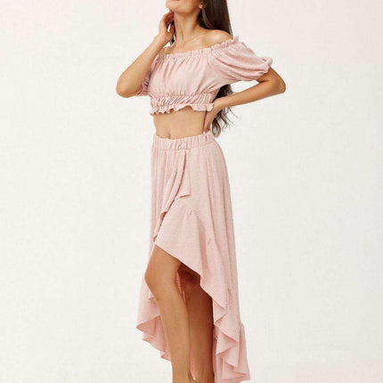 Chic Asymmetrical Summer Outfit with Ruffled Skirt - Très Elite