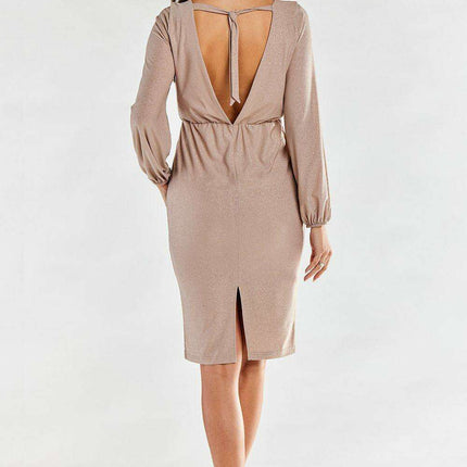 Chic Backless Evening Dress with Stretchy Waist and Stylish Sleeves - Très Elite