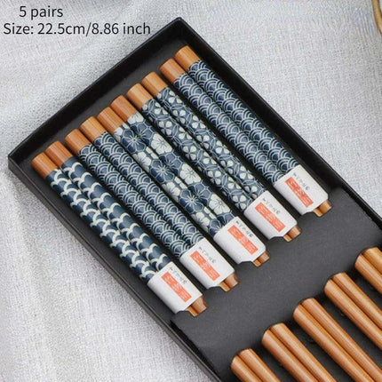 Chic Bamboo Chopstick Collection - 5 Pairs with Non-Slip Design - Très Elite