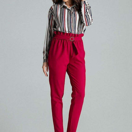 Chic Beige Trousers with Glamorous Golden Buckle - Comfortable Style - Très Elite