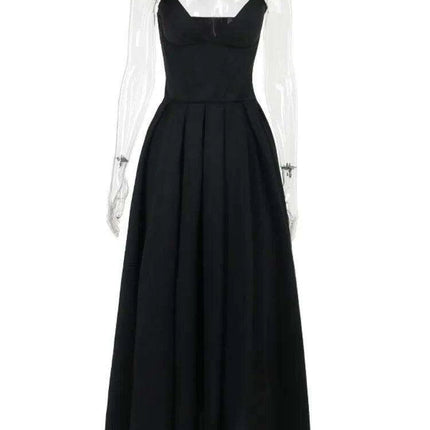 Chic Black Backless A-Line Spaghetti Strap Maxi Dress - Stunning Off-Shoulder Evening Fashion - Très Elite