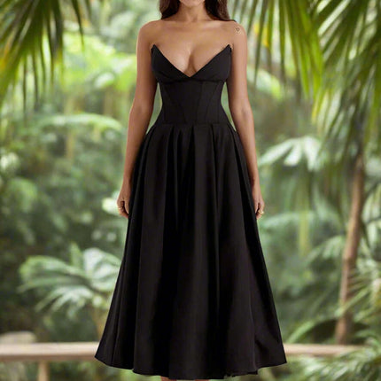 Chic Black Backless A-Line Spaghetti Strap Maxi Dress - Stunning Off-Shoulder Evening Fashion - Très Elite