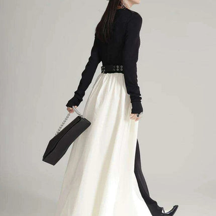 Chic Black Color-block Floor-Length Dress with V-Neck and Long Sleeves - Très Elite