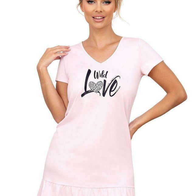 Chic Black Panther Print Cotton Nightgown for Trendsetting Women