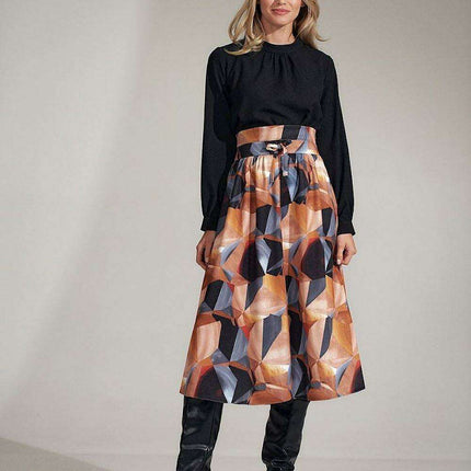 Chic Black Pleated Sleeve Blouse with Buttoned Cuffs - Très Elite