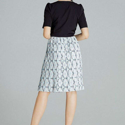 Chic Black Short Sleeve Top with Romantic Heart Neckline - Très Elite